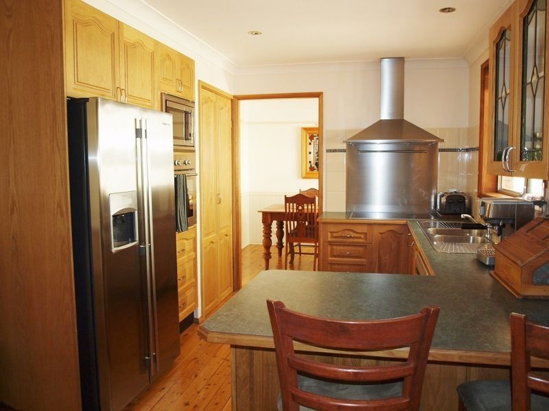 19 Cheshire Close, Rankin Park NSW 2287