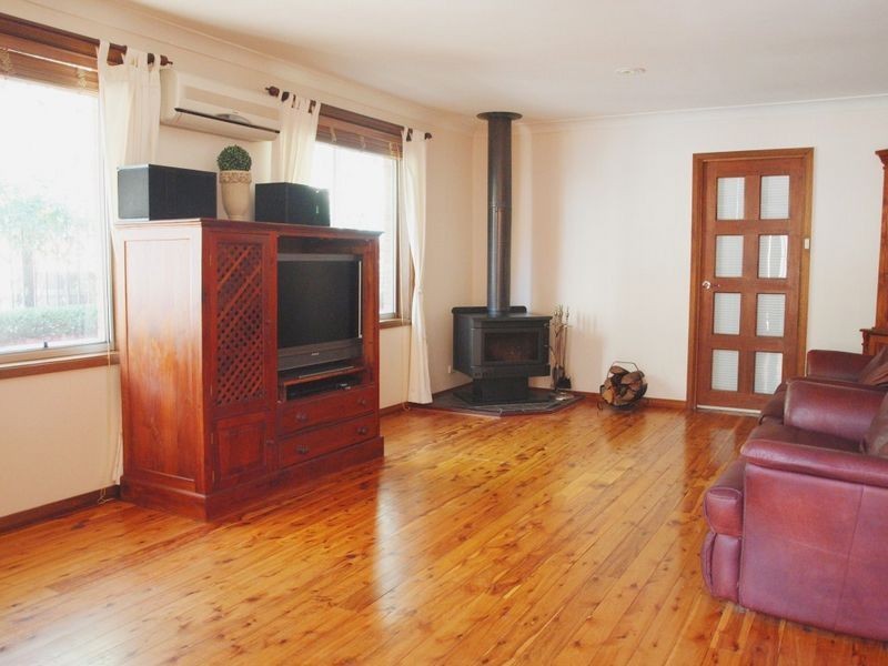 19 Cheshire Close, Rankin Park NSW 2287