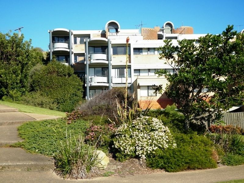 34 Colliers Close, Bar Beach NSW 2300
