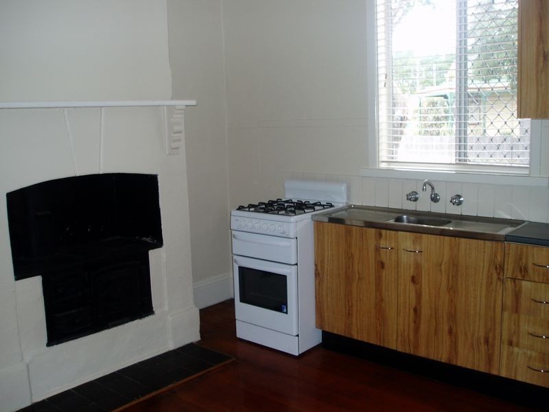 24 Steel Street, Hamilton NSW 2303