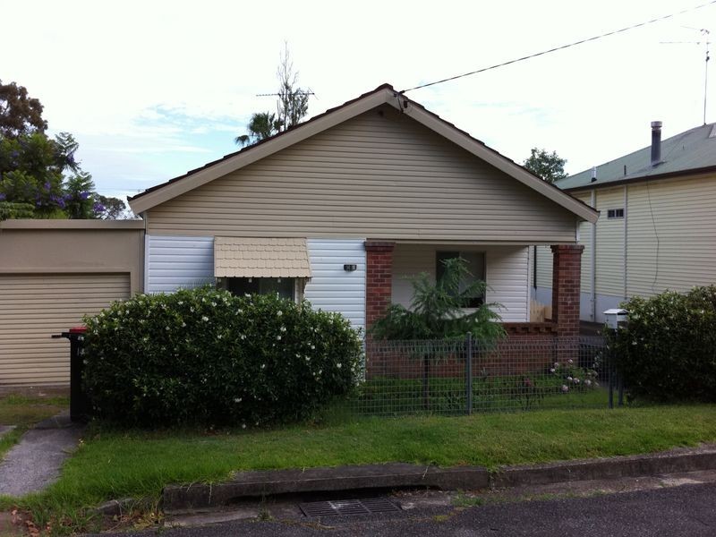 14 Murray Street, Adamstown Heights NSW 2289