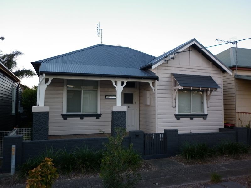 162 Lindsay Street, Hamilton NSW 2303