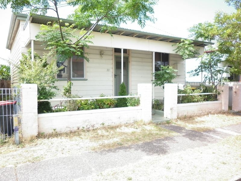 22 Gulliver Street, Hamilton NSW 2303