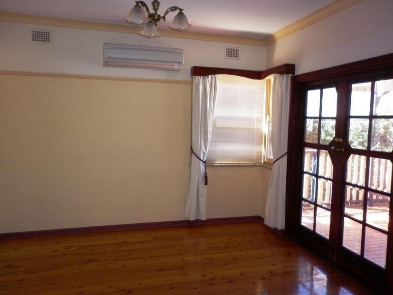190 Gosford Road, Adamstown NSW 2289