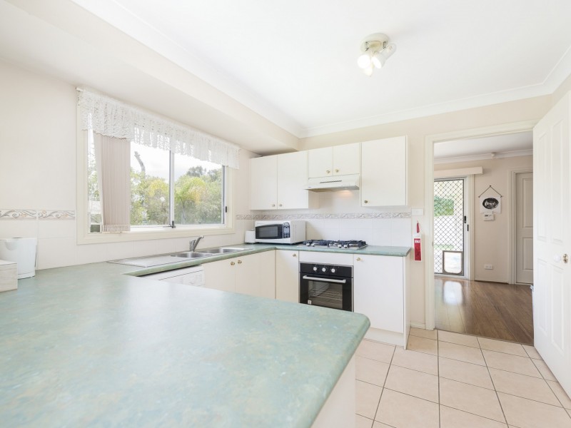 66 Flamingo Drive, Cameron Park NSW 2285