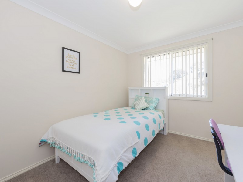 66 Flamingo Drive, Cameron Park NSW 2285