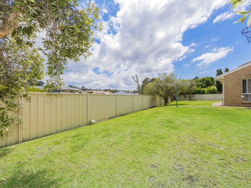 66 Flamingo Drive, Cameron Park NSW 2285