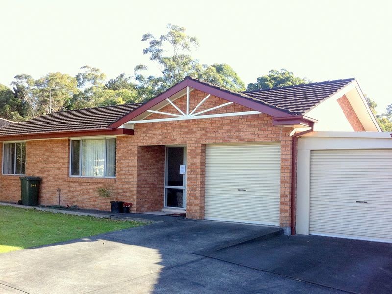 4/2 Eino, Eleebana NSW 2282