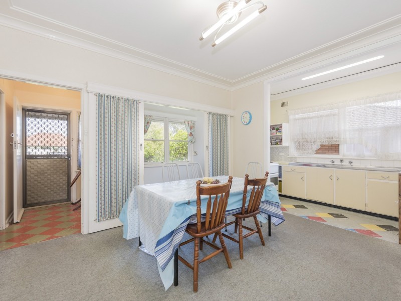 6 Marcus St, Waratah West NSW 2298