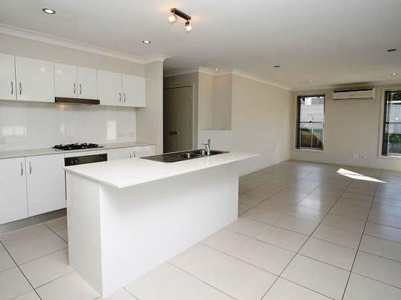 18 Northridge Drive, Cameron Park NSW 2285
