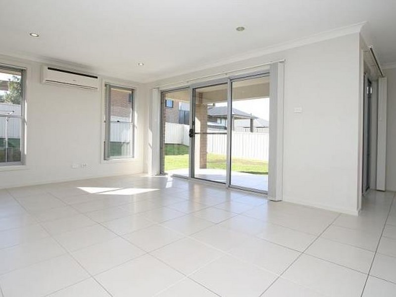 18 Northridge Drive, Cameron Park NSW 2285