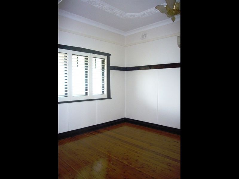 32 Mabel Street, Georgetown NSW 2298