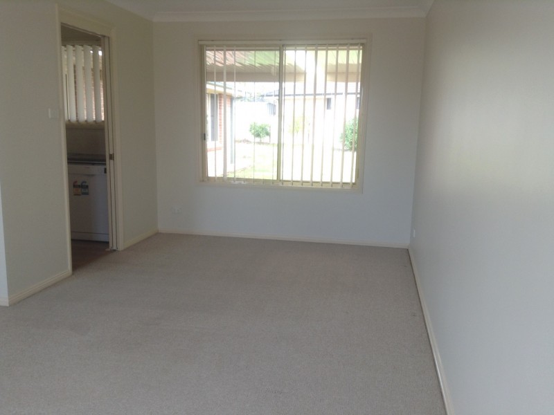 7 Karneen Avenue, Maryland NSW 2287