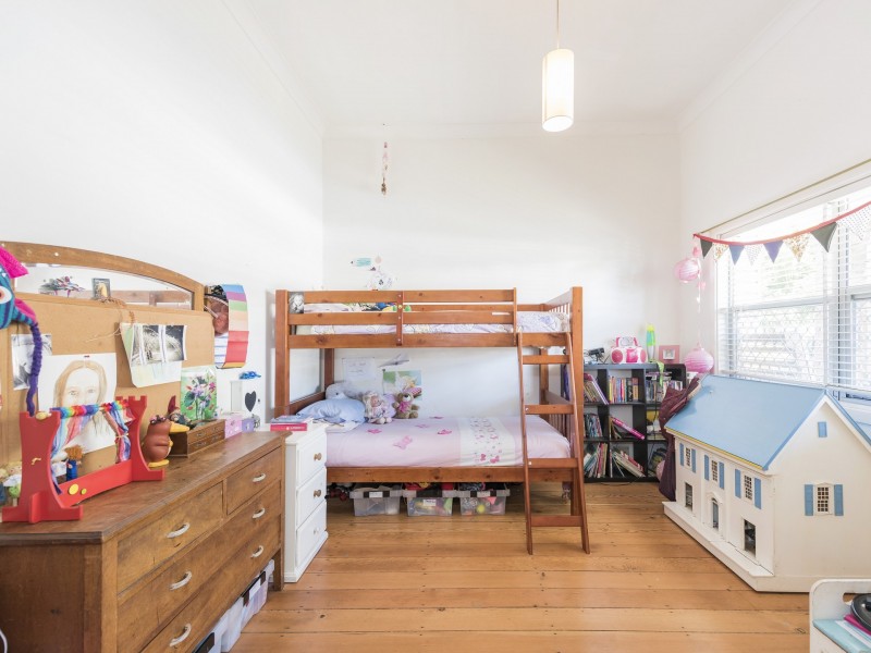 166 Lindsay Street, Hamilton NSW 2303