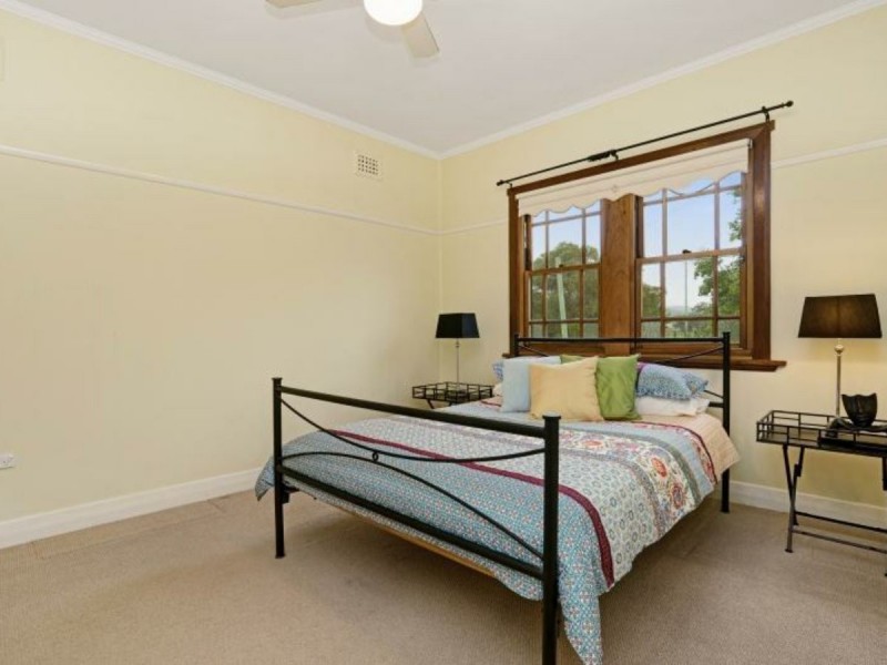 5 Melville Road, Broadmeadow NSW 2292