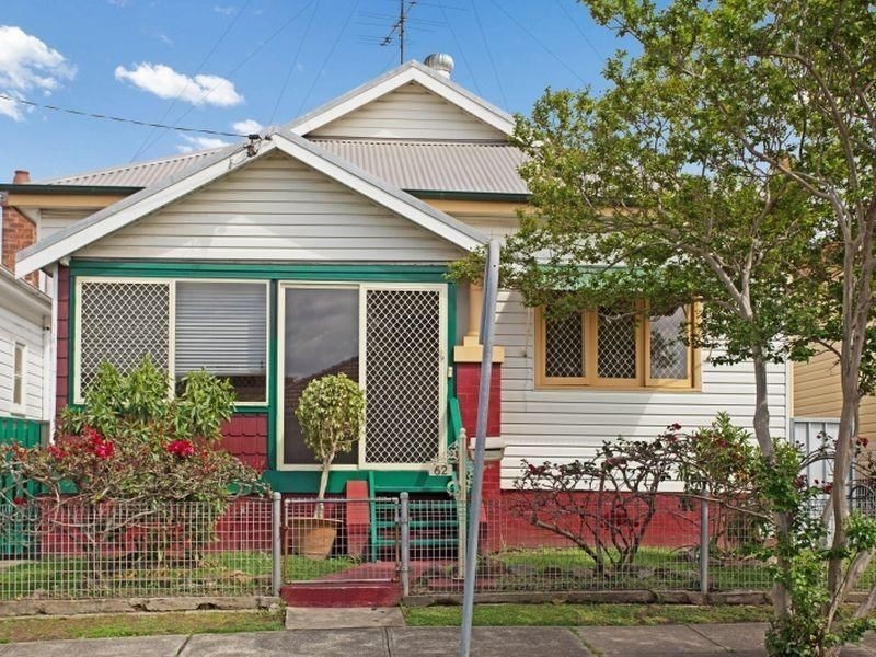 62 Barton Street, Mayfield NSW 2304