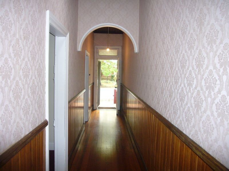 17 Emerald Street, Hamilton North NSW 2292