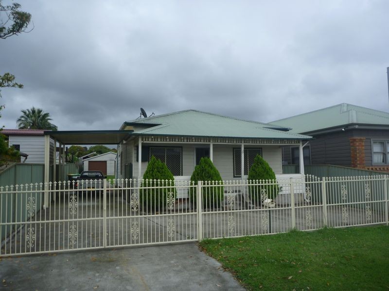 30 Bourke Street, Adamstown NSW 2289