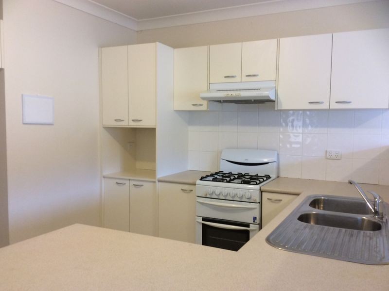 Unit 4/3 Lovell Parade, Shortland NSW 2307
