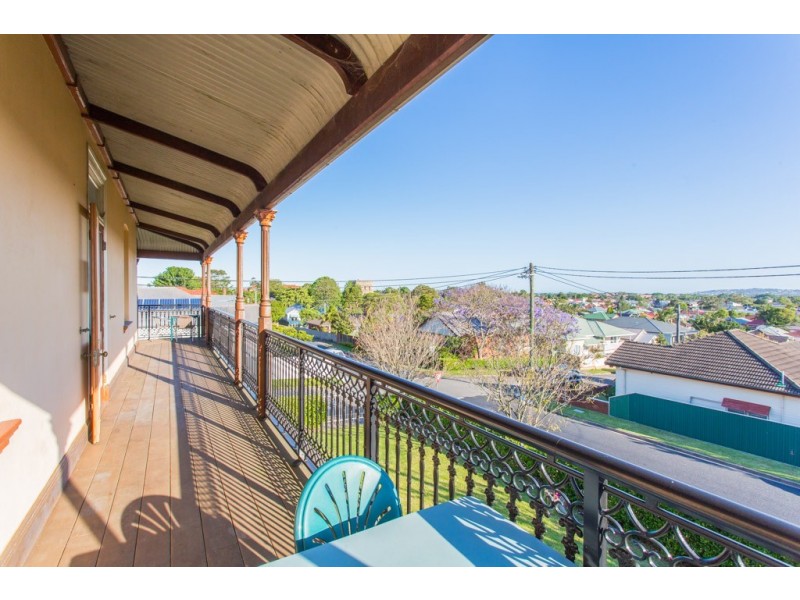 4 Pitt Street, Mayfield NSW 2304