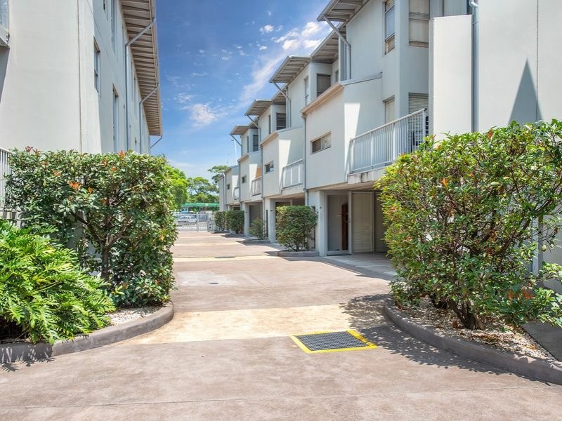 204/5 Tudor Street, Newcastle West NSW 2302