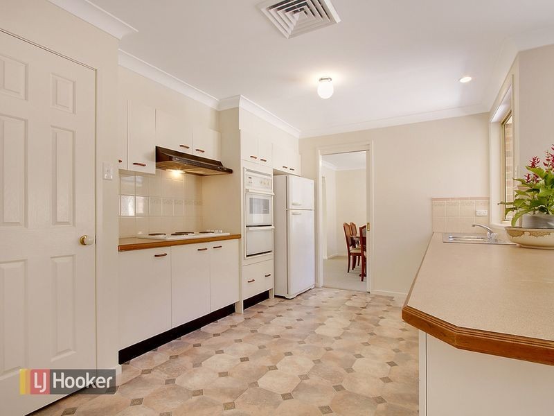 15 The Village Place, Round Corner NSW 2158