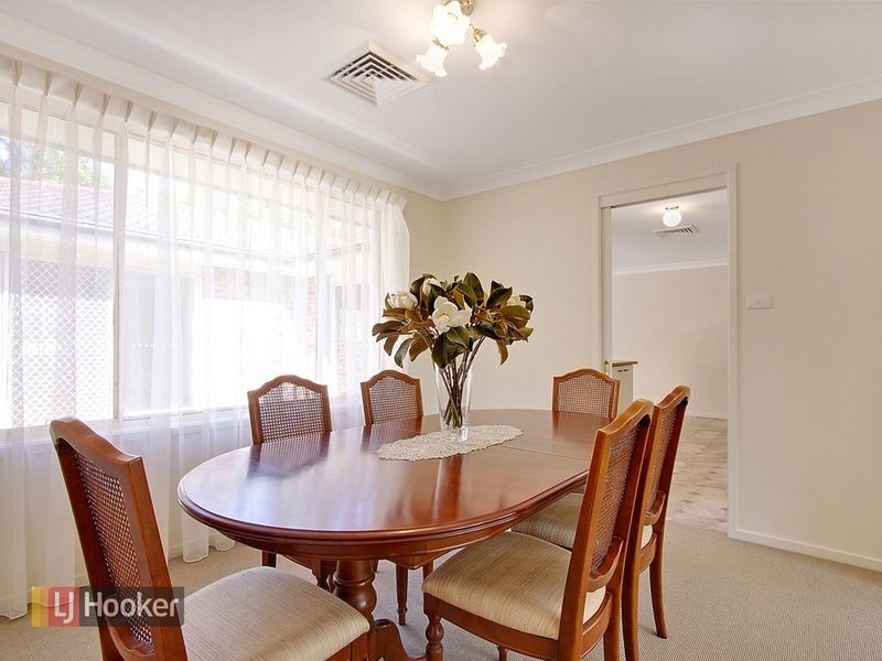15 The Village Place, Round Corner NSW 2158