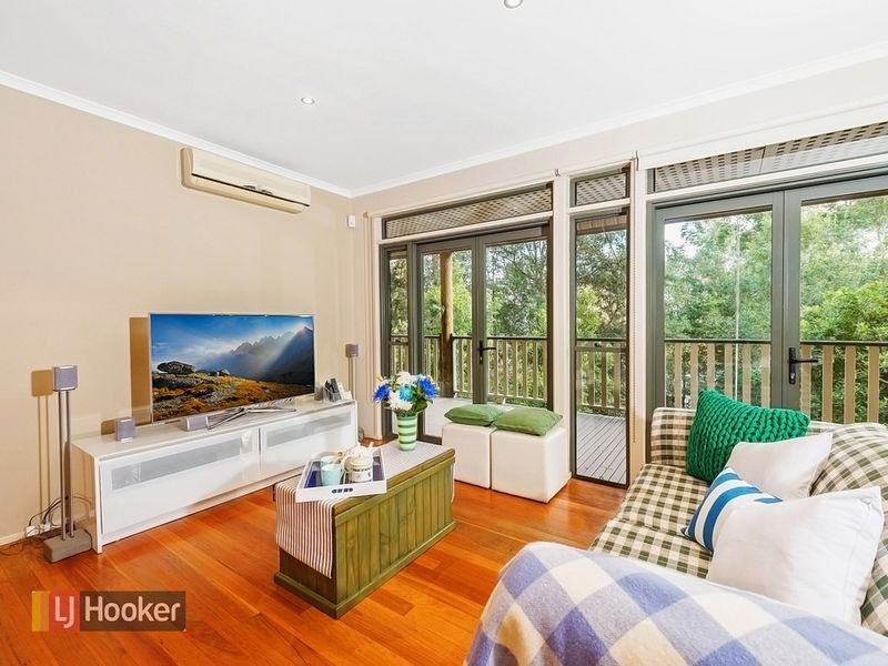 16 Tomintoul Way, Glenhaven NSW 2156