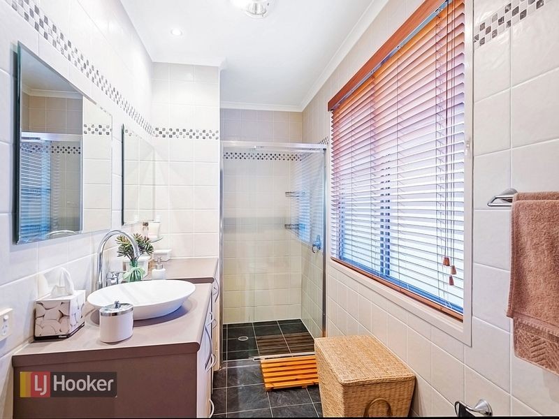 16 Tomintoul Way, Glenhaven NSW 2156