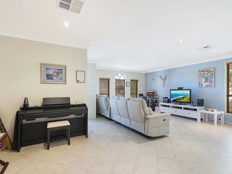 76 Coral Crescent, Kellyville NSW 2155