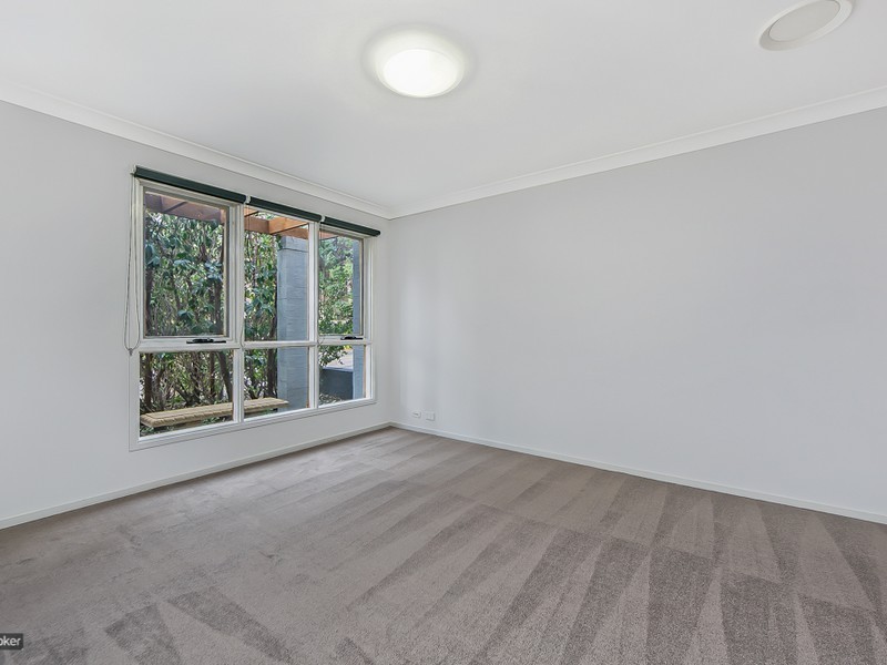 83 Tree Top Circuit, Quakers Hill NSW 2763
