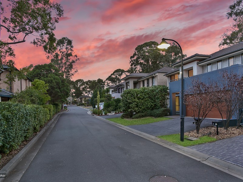 83 Tree Top Circuit, Quakers Hill NSW 2763