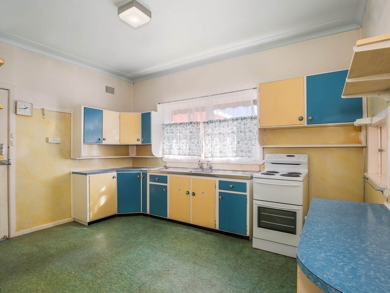 132 Newton Road, Blacktown NSW 2148