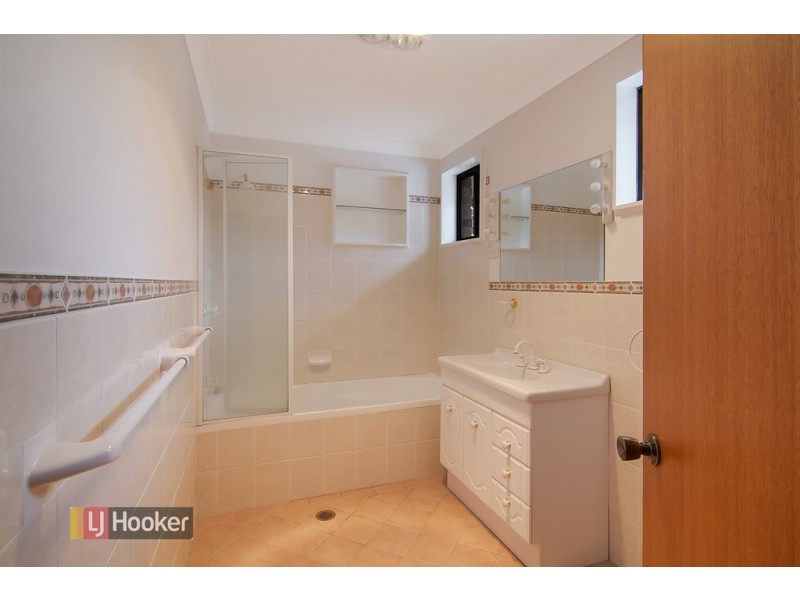 4 Calderwood Road, Galston NSW 2159