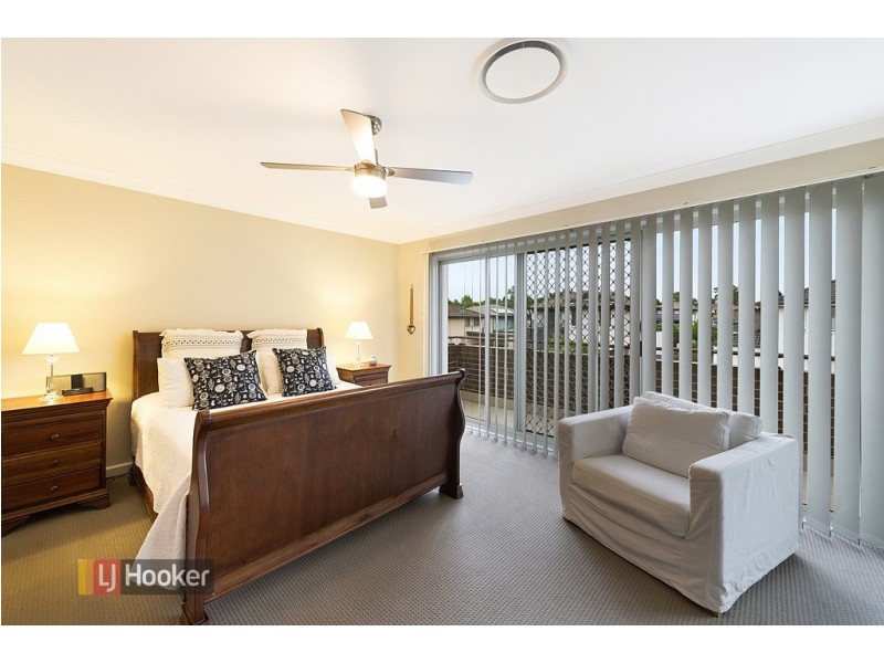 10 Newport Way, Stanhope Gardens NSW 2768