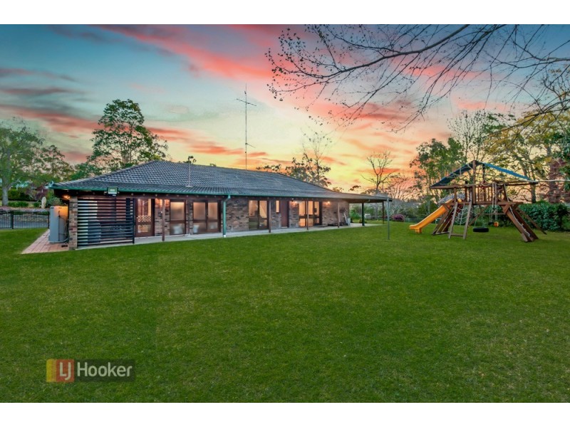 6 Raym Road, Kenthurst NSW 2156