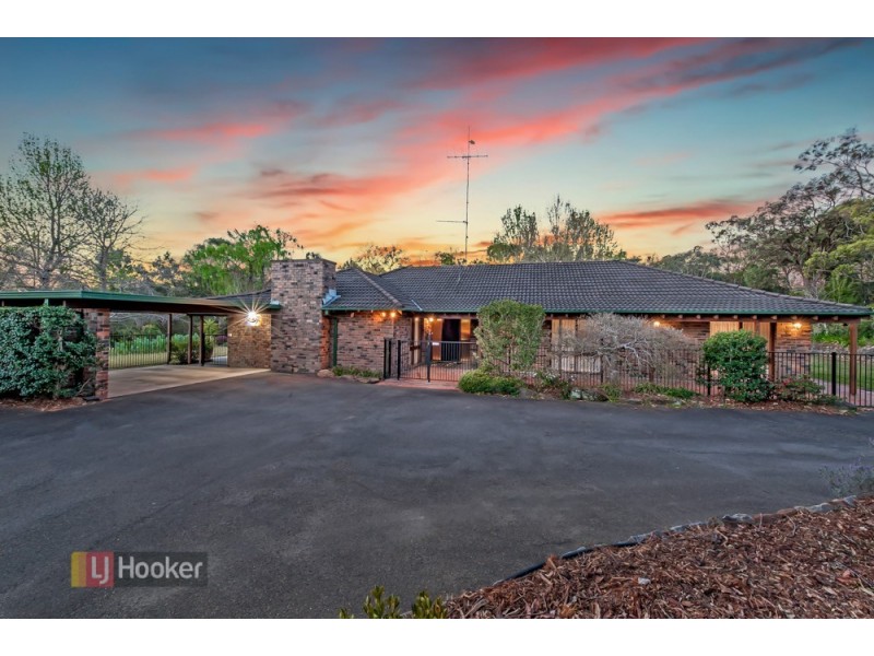 6 Raym Road, Kenthurst NSW 2156