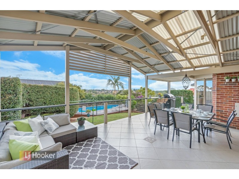4 Ravensbourne Circuit, Dural NSW 2158