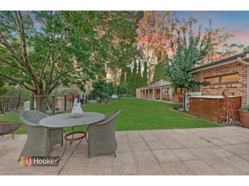 19 Taylors Road, Dural NSW 2158