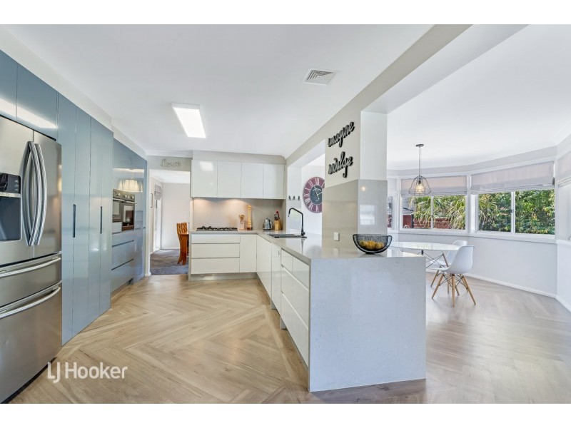 8 Tristan Court, Castle Hill NSW 2154