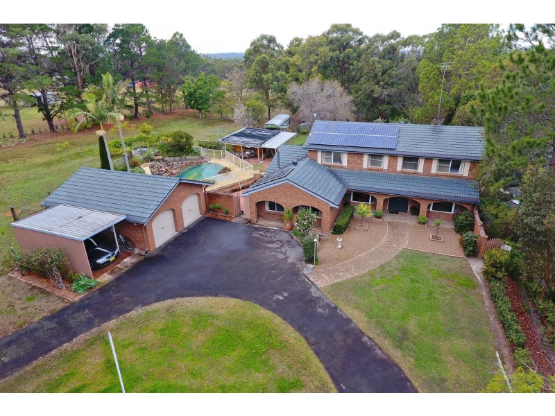 12 Emperor Place, Kenthurst NSW 2156