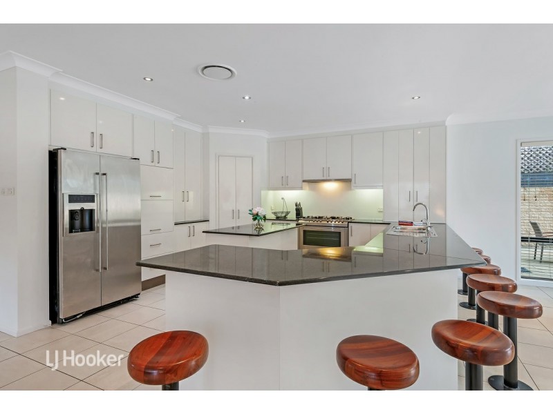 19 Settlers Close, Castle Hill NSW 2154