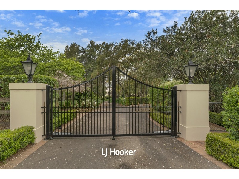 42 Cobah Road, Arcadia NSW 2159