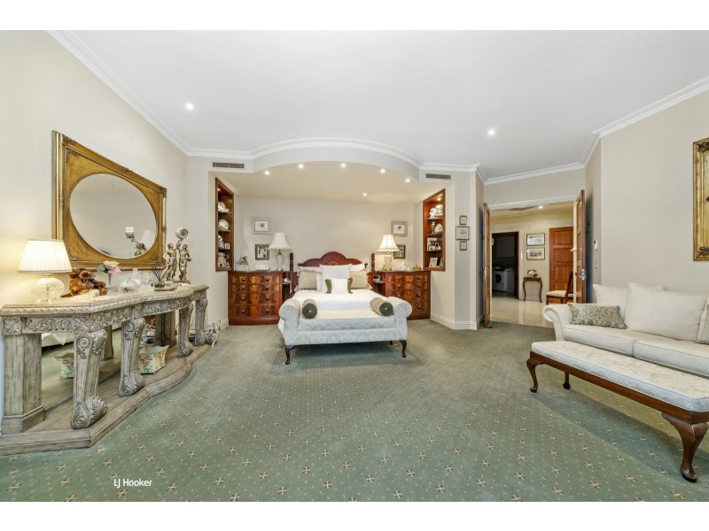 42 Cobah Road, Arcadia NSW 2159