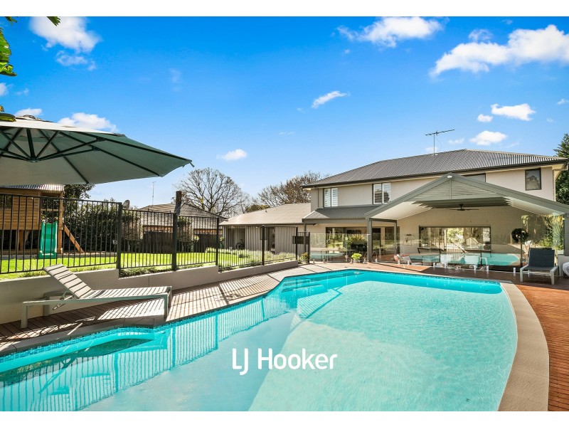 6 Chapman Avenue, Castle Hill NSW 2154