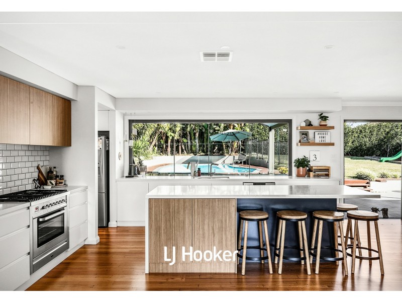 6 Chapman Avenue, Castle Hill NSW 2154