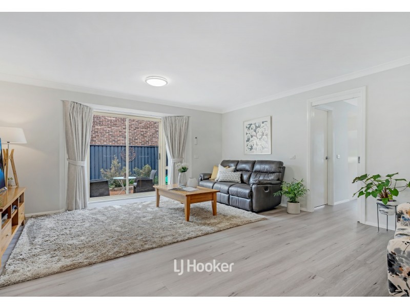 17 Hickory Place, Dural NSW 2158