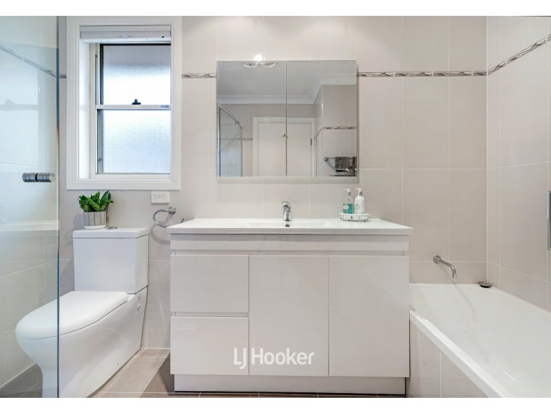 17 Hickory Place, Dural NSW 2158