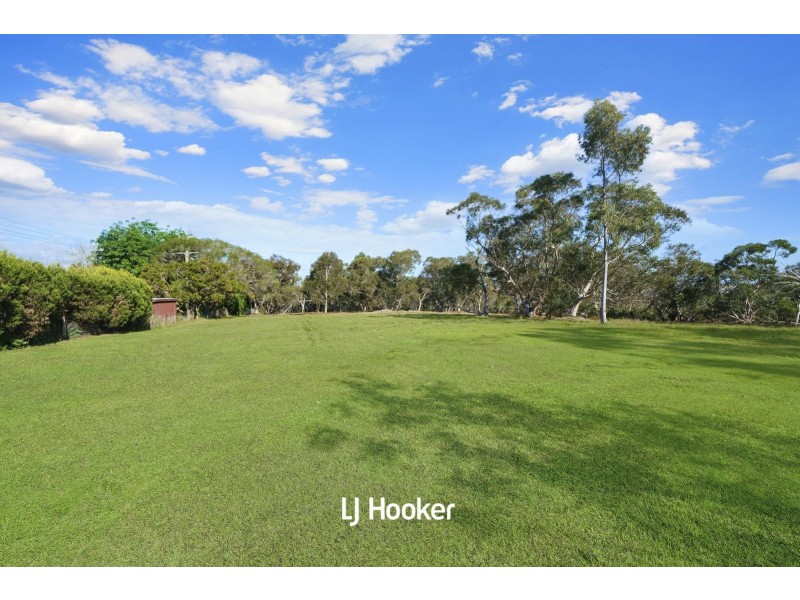 8 Robson Road, Kenthurst NSW 2156