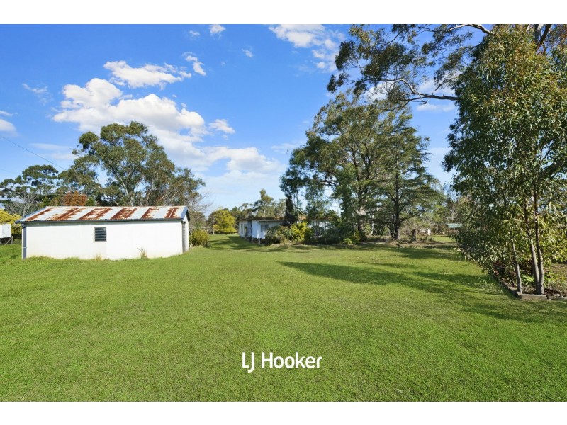 8 Robson Road, Kenthurst NSW 2156